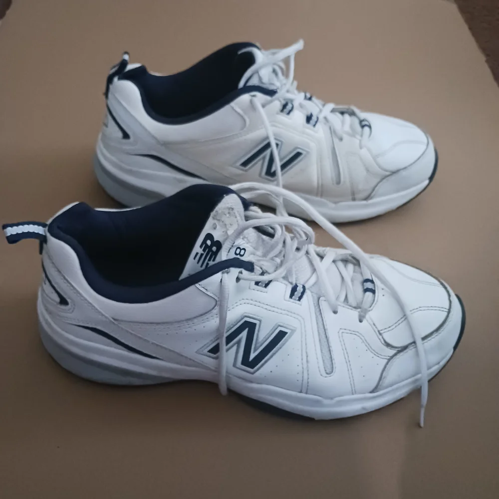 New Balance 608 Men's Sneakers Runnig Shoes White Black Good Conditions SZ 12